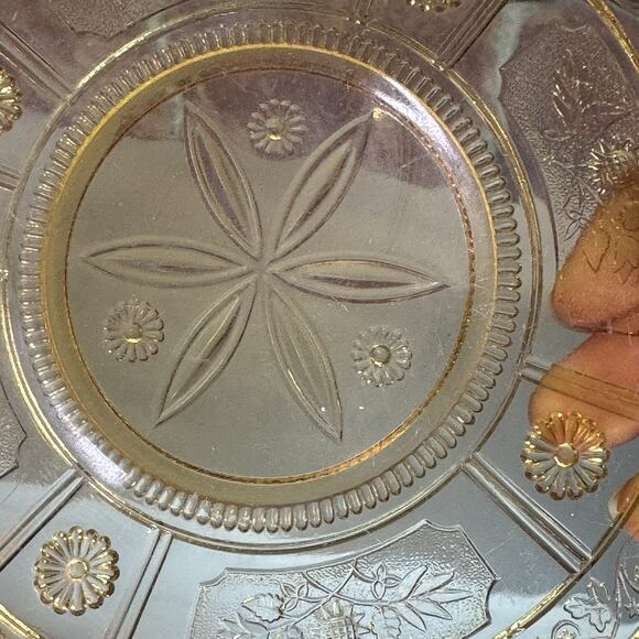 Vtg Tiara Indiana Amber Glass Sandwich Lunch Plate 7" Daisy Flower Replacement - Picture 3 of 10